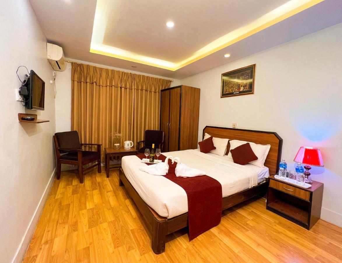 Thamel Grand Hotel Katmandú Exterior foto