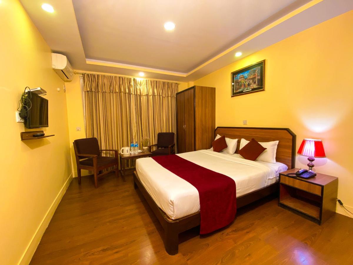 Thamel Grand Hotel Katmandú Exterior foto
