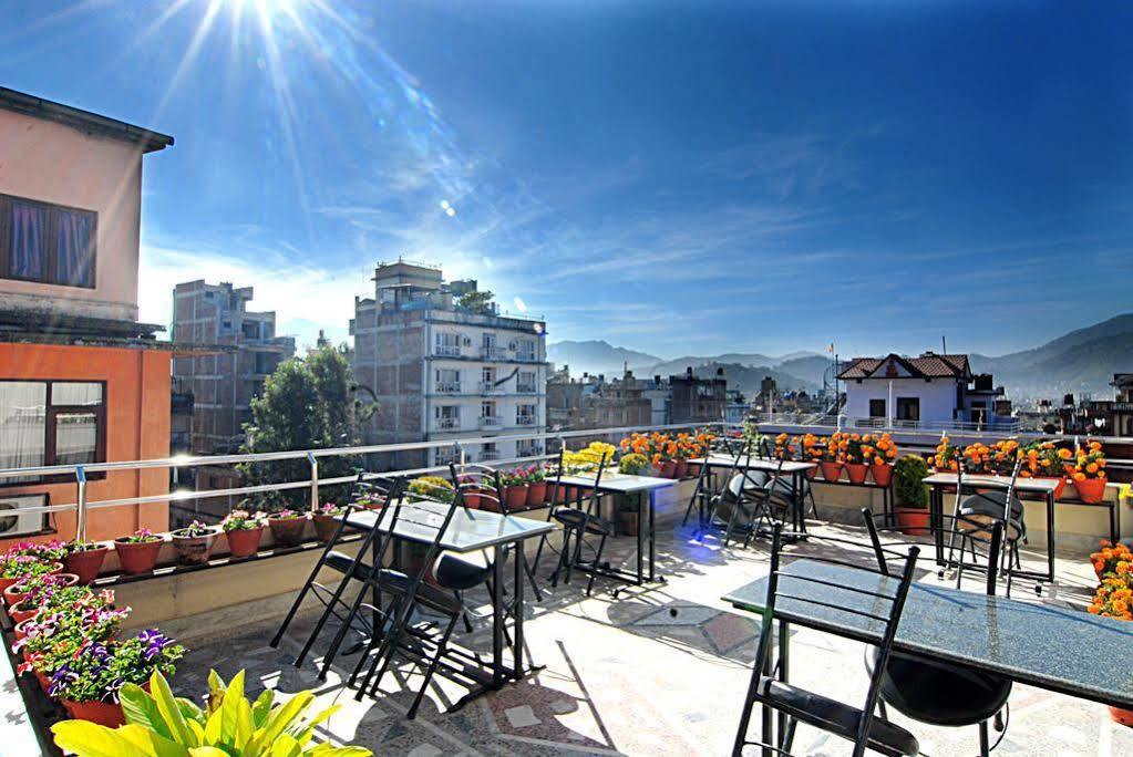 Thamel Grand Hotel Katmandú Exterior foto